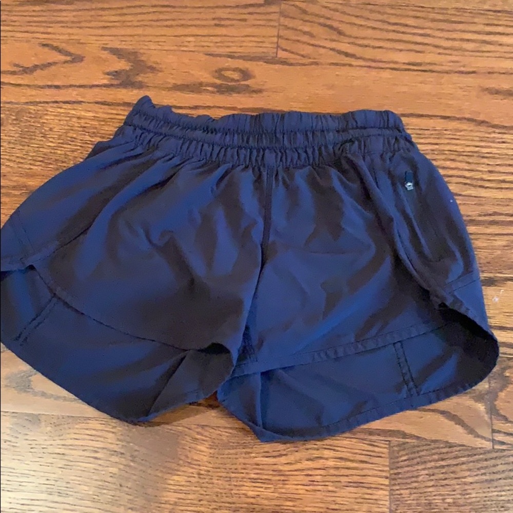 Lululemon Tracker Short V 4”